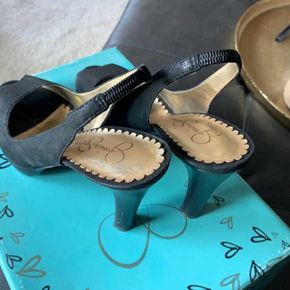 Black Sueded Metallic Heals - Picture 3 of 5